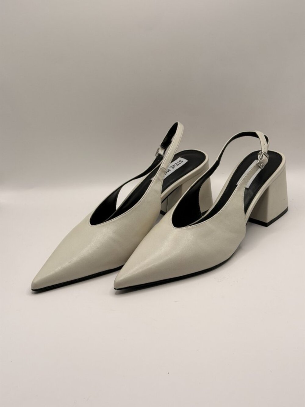 Steve Madden Women Faryn Off White Pointy Slingback Pump Heel Sz 9
